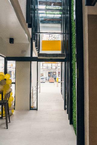 Yello Hotel