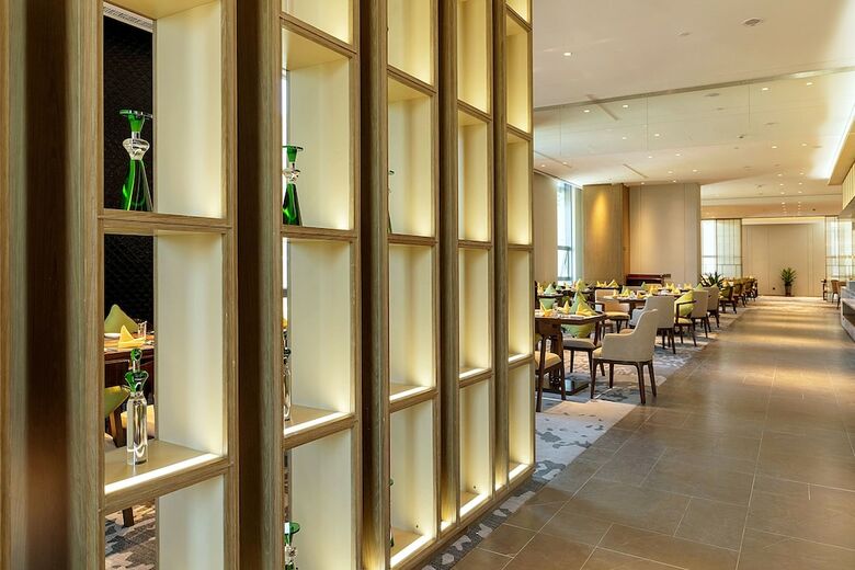 Xinyu Crown Hotel