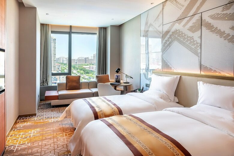 Xinyu Crown Hotel