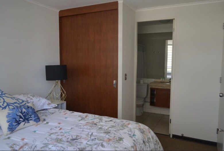 Apartamentos 445 Obispo Hipolito Salas