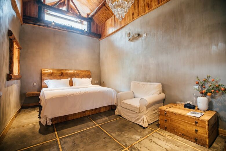 Hotel No. 5 Valley Hebi