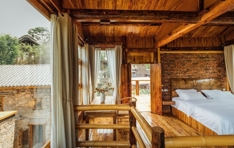 Hotel No. 5 Valley Hebi