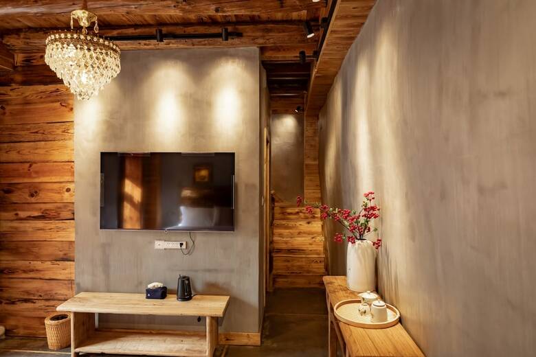Hotel No. 5 Valley Hebi