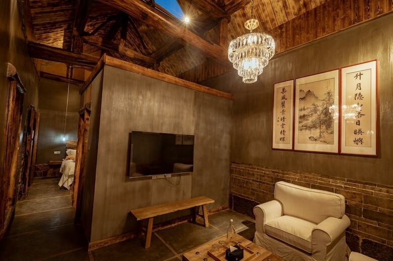 Hotel No. 5 Valley Hebi