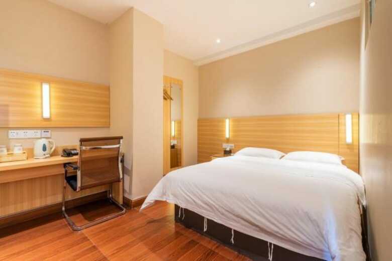 Hotel Yimi Shiergong Metro Station Branch
