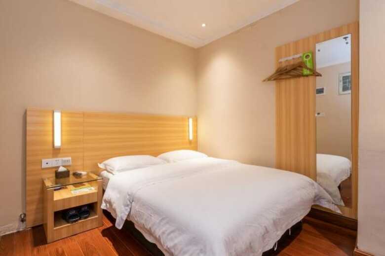 Hotel Yimi Shiergong Metro Station Branch