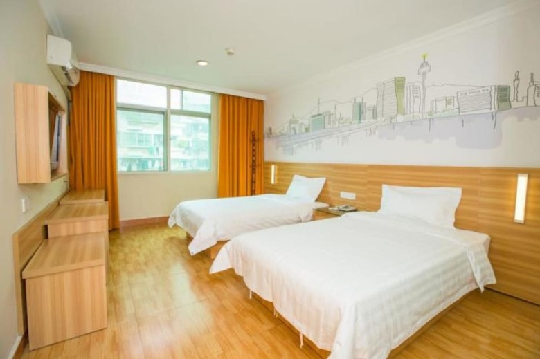 Yimi Hotel Donghu Metro Station Branch