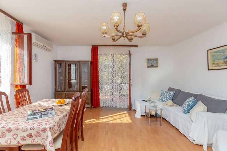 Apartment Gemma