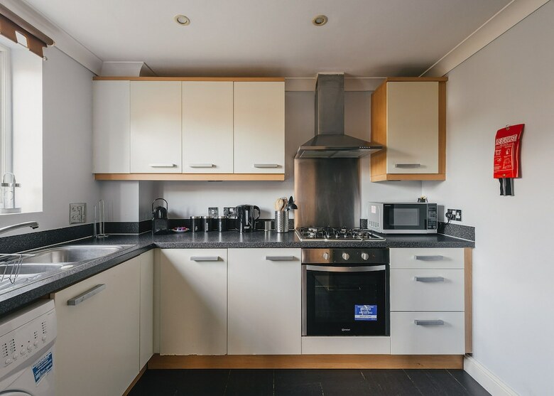 Business Park Apartments (Peymans)