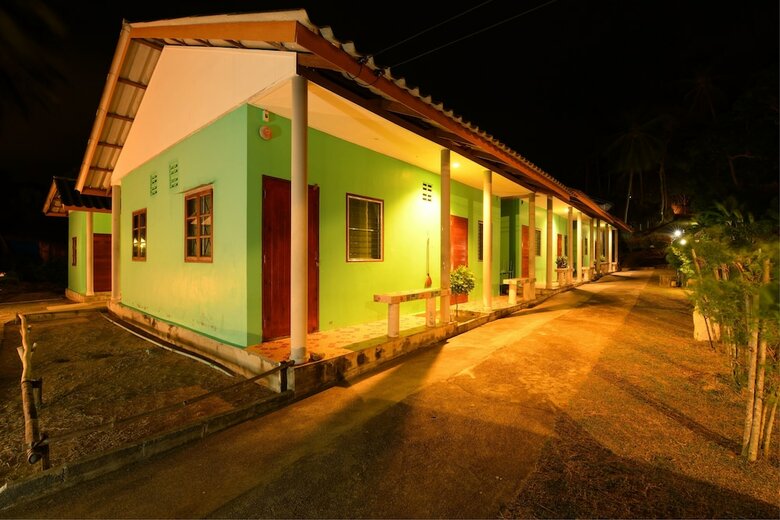 Hotel One More Night Beach