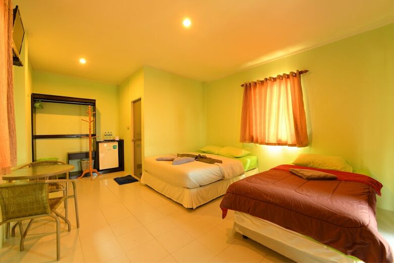 Hotel One More Night Beach