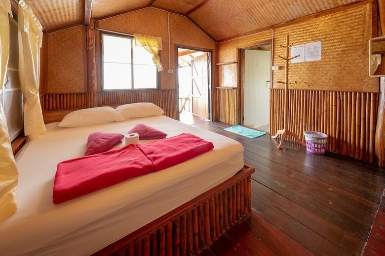 Hotel One More Night Beach