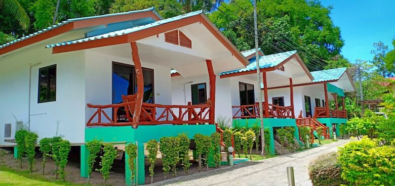 Hotel One More Night Beach