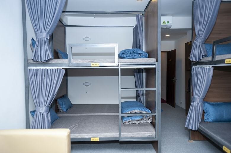 Hostal Dorm Link & Club