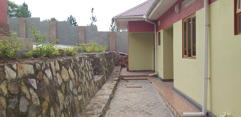 Hoima Breeze Hotel
