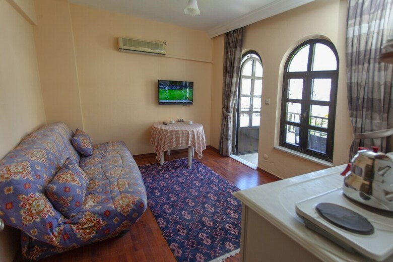 Diplomat Hotel
