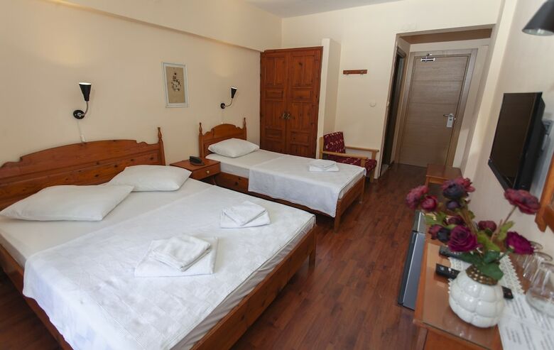 Diplomat Hotel