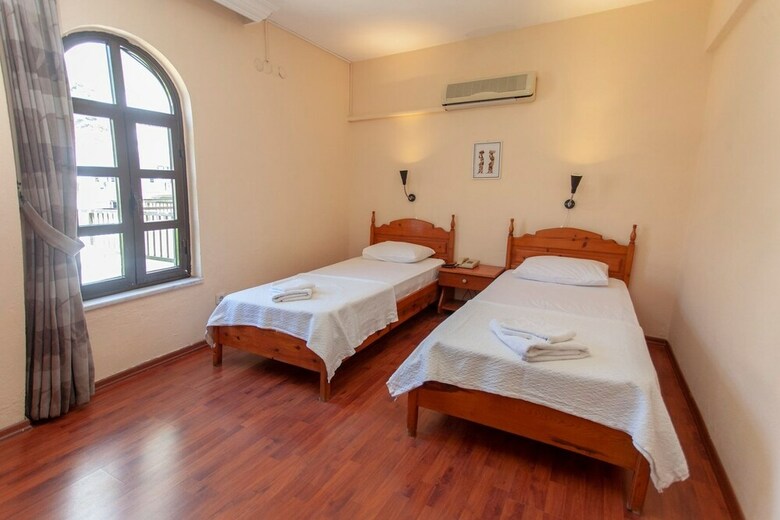 Diplomat Hotel