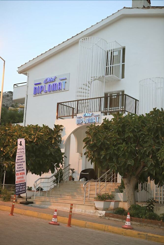 Diplomat Hotel