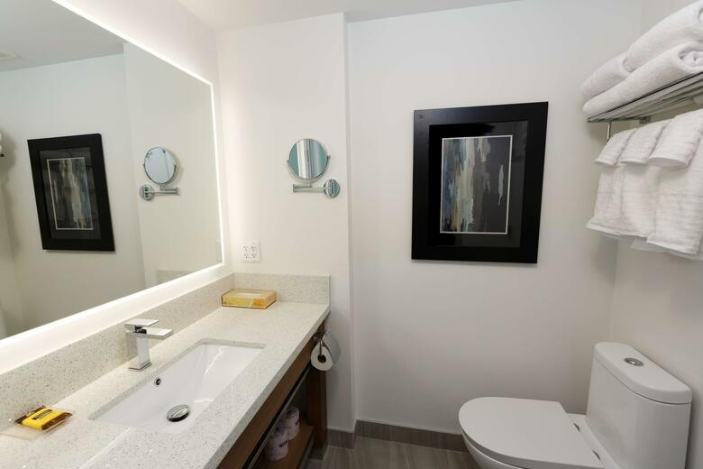 Hotel Executive Residency By Best Western Calgary City View North