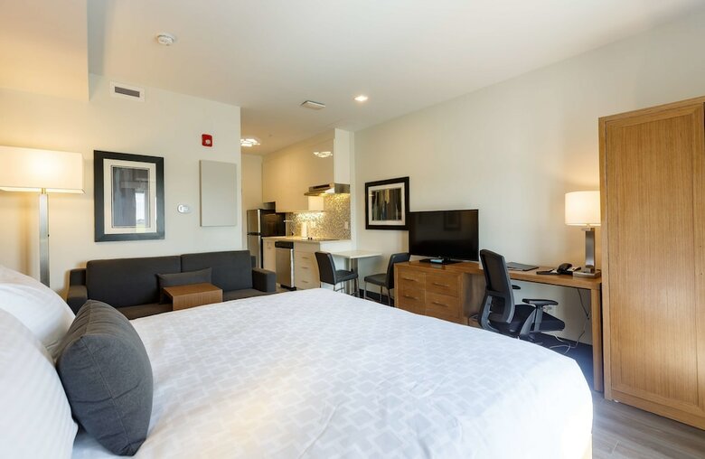 Hotel Executive Residency By Best Western Calgary City View North