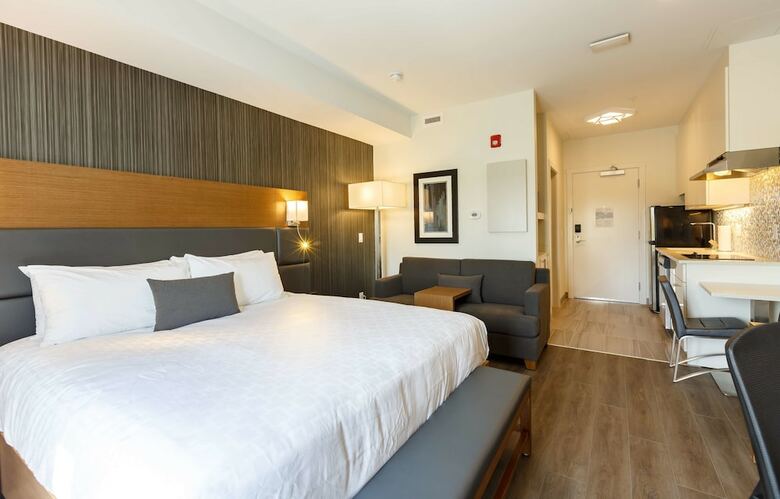 Hotel Executive Residency By Best Western Calgary City View North