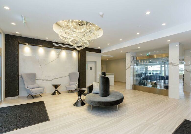 Hotel Executive Residency By Best Western Calgary City View North
