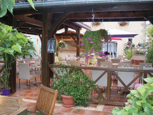 Hotel H�tel Restaurant Du Commerce