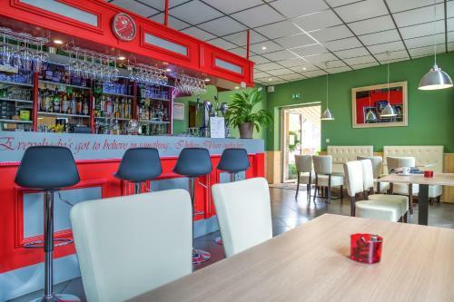 Hotel H�tel Restaurant Du Commerce