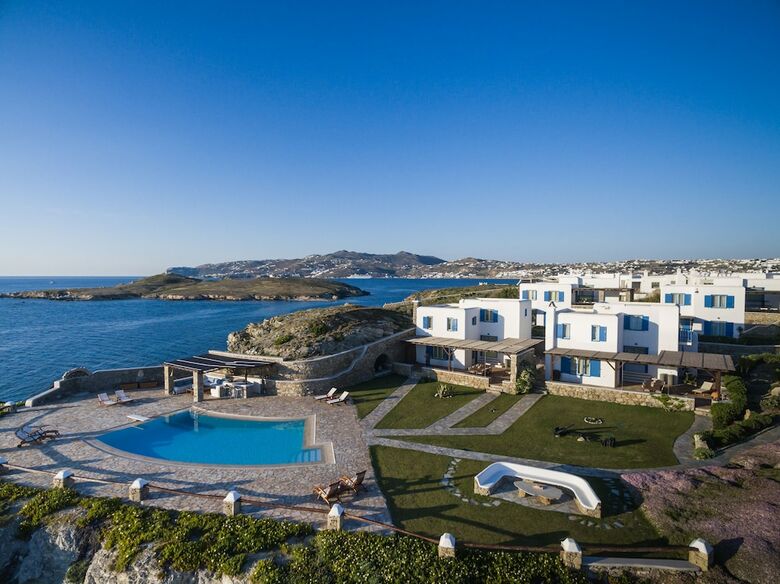 Mykopetra Villas