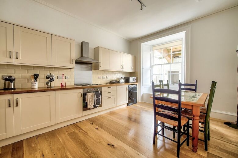 Apartamentos Beautiful One Bedroom In Edinburgh's Town Centre