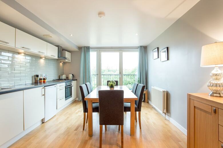 Lomond Serviced Apartments - Merchants Apartment