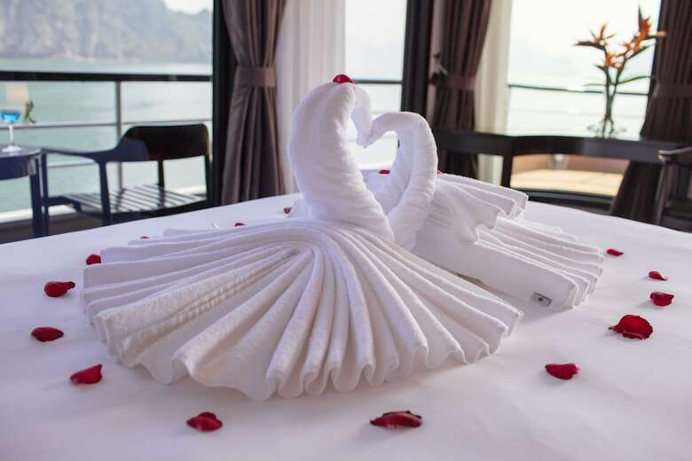 Scarlet Pearl Cruises