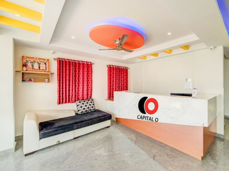 Hotel Capital O 19360 Sai Suites Inn