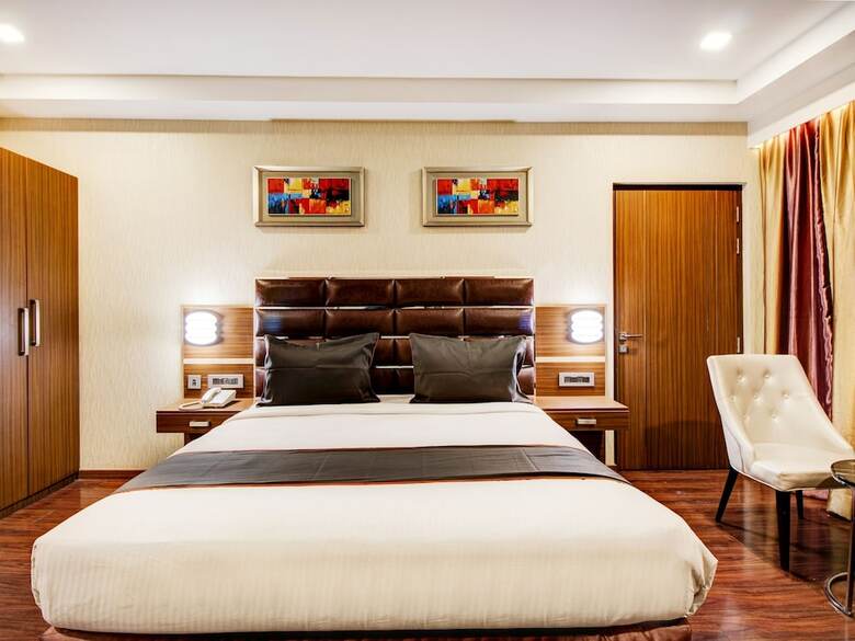 Hotel Collection O 40631 The Sahar Pavilion