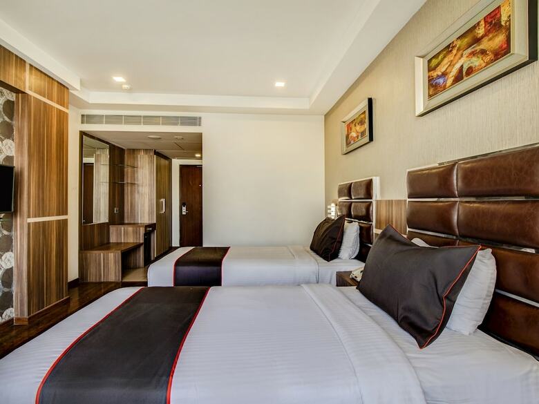 Hotel Collection O 40631 The Sahar Pavilion