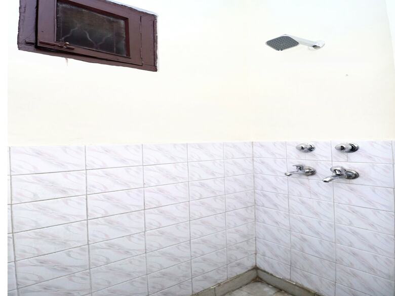 Hotel Oyo 29193 Amrit Guest House