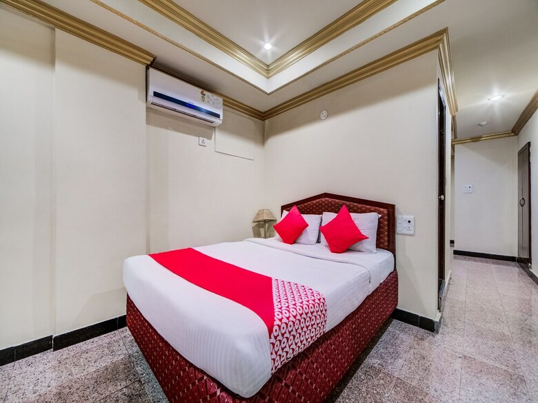 Hotel Oyo 29230 Ik London Residency