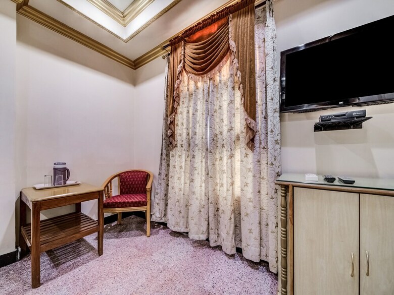 Hotel Oyo 29230 Ik London Residency