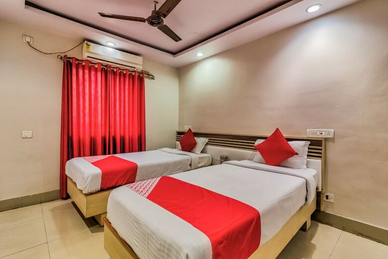 Capital O 35491 Hotel Aryan International