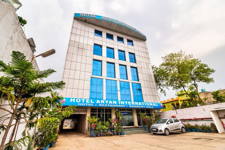Capital O 35491 Hotel Aryan International