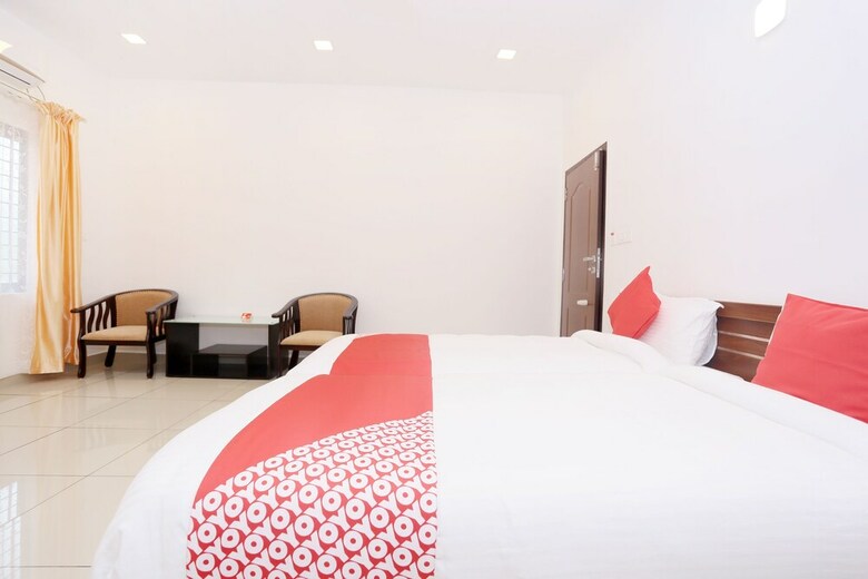 Hotel Oyo 38408 Sun Star Premium Residency