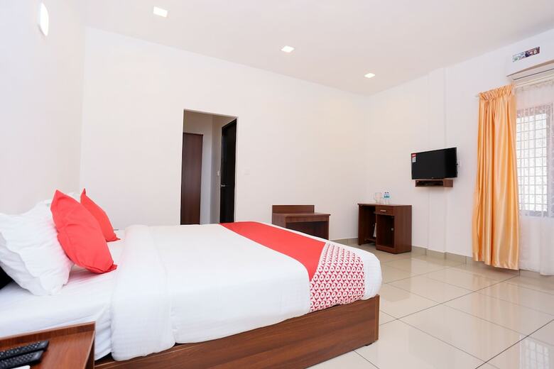Hotel Oyo 38408 Sun Star Premium Residency