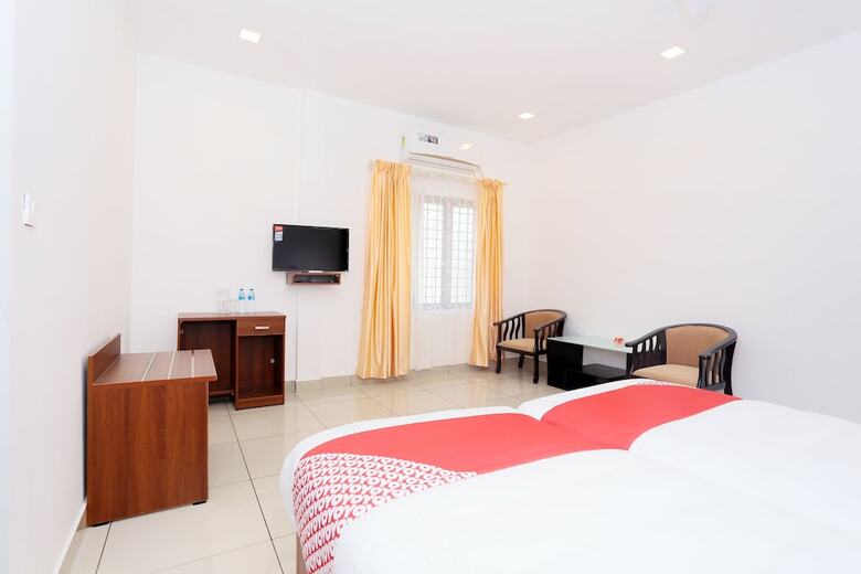 Hotel Oyo 38408 Sun Star Premium Residency
