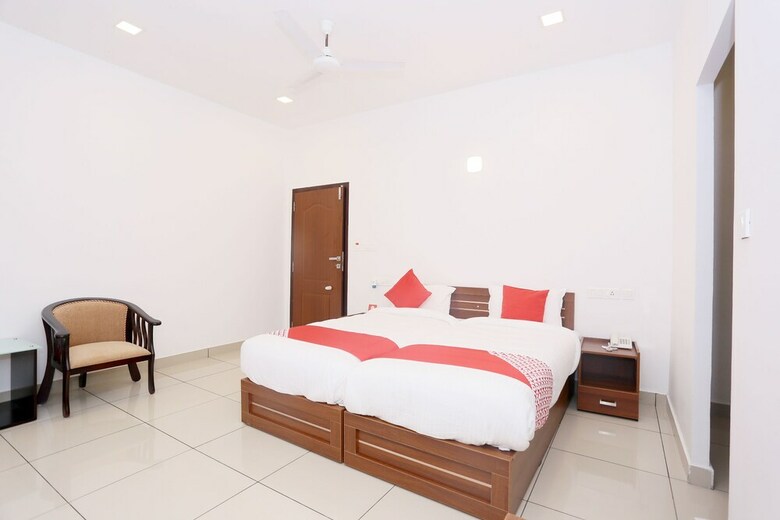 Hotel Oyo 38408 Sun Star Premium Residency