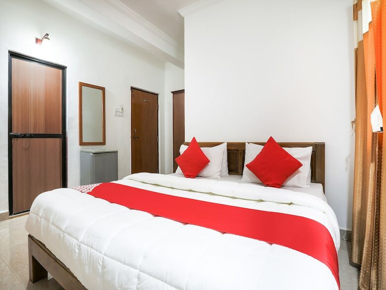 Hotel Oyo 38418 Rosy Guest House