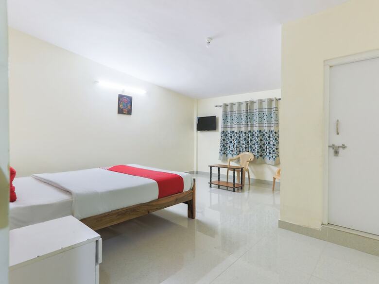 Hotel Oyo 41888 B S Dreamz