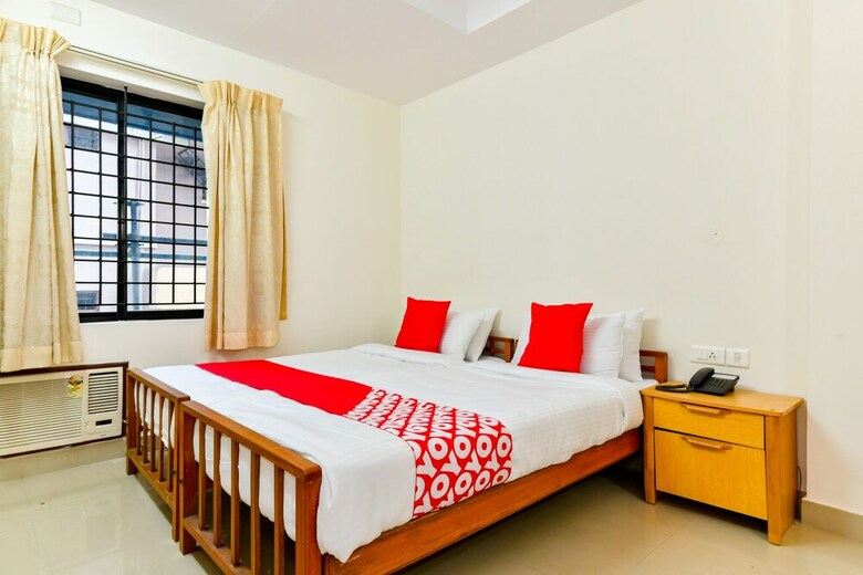 Hotel Oyo Flagship 38119 Tristar Residency