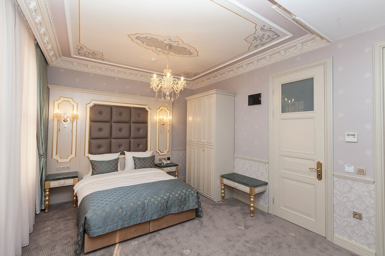 Meserret Palace Hotel