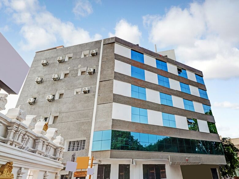 Hotel Oyo Home 30639 Elegant Stay J P Nagar